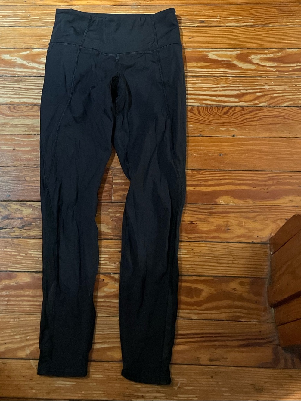 Athleta XS Black High-Waist Leggings with mesh panel on side